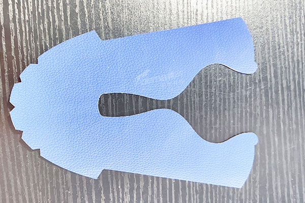 得馬高速裁切機(jī)裁切樣品